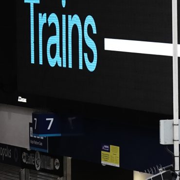 Rail strikes to cripple services again