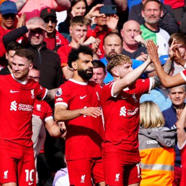 Liverpool beat Tottenham at Anfield to deal blow to Spurs top four hopes