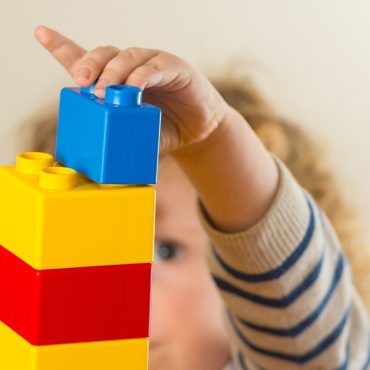 Pressure mounts on Labour to scrap two child benefit cap