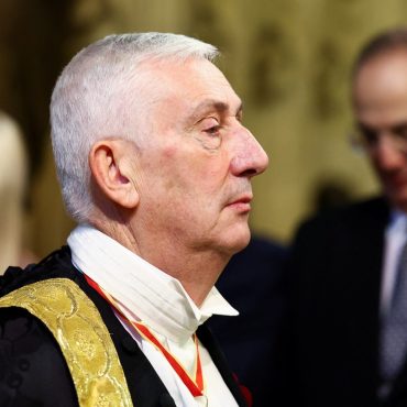 MPs re elect Sir Lindsay Hoyle as Commons Speaker