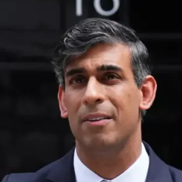 Who is in the race to replace Sunak at the top of the Tory party