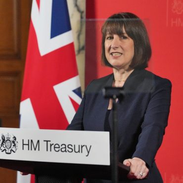Chancellor to announce cost cutting steps to fix public finances