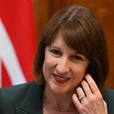 Chancellor Rachel Reeves hints at above inflation public sector pay rise