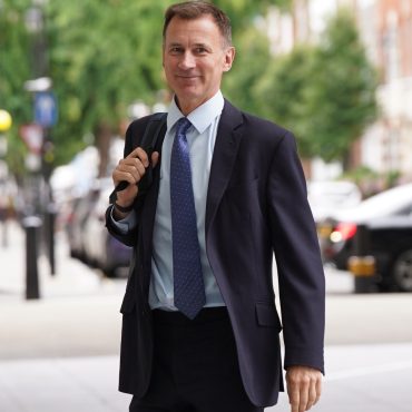 Jeremy Hunt apologises for pandemic failings in wake of Covid inquiry report