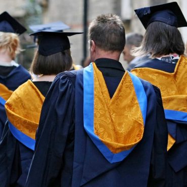 University tuition fees in England should be cut to 6000 a year  report