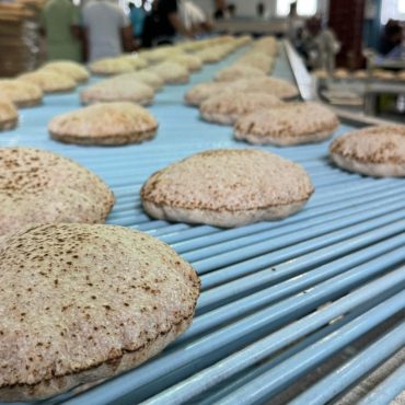 Jalsa Salana On site factory provides thousands of roti breads to UK food banks