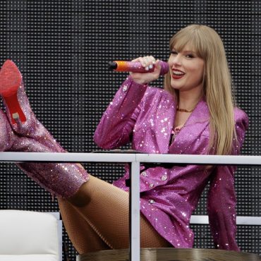 Additional checks around Wembley to stop those without Taylor Swift tickets