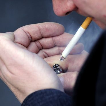 Government wants to make it much more likely smokers will give up habit