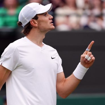 Jack Draper thrashes Tomas Machac to reach first grand slam quarter final