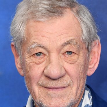 Sir Ian McKellen looking to take the rest of the year off after fall