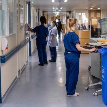 Healthcare support staff to stage 48 hour strike over pay