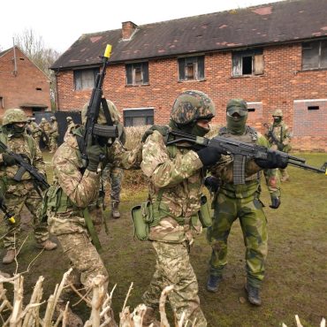 Training Ukrainian troops constrains Armys own training programme  watchdog