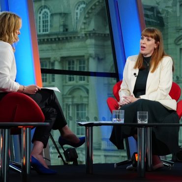 Rayner acknowledges anger over gifts as row threatens to overshadow conference