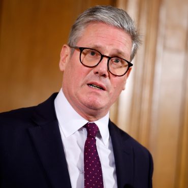 Starmer pays back more than 6000 in gifts after donations row