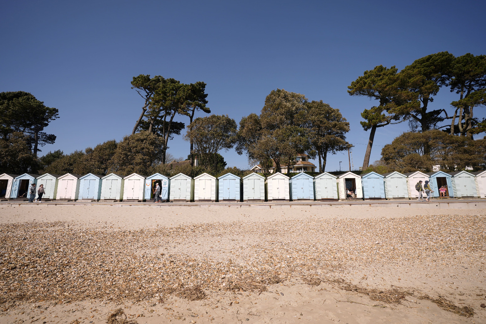 UK set for warmest day of the year