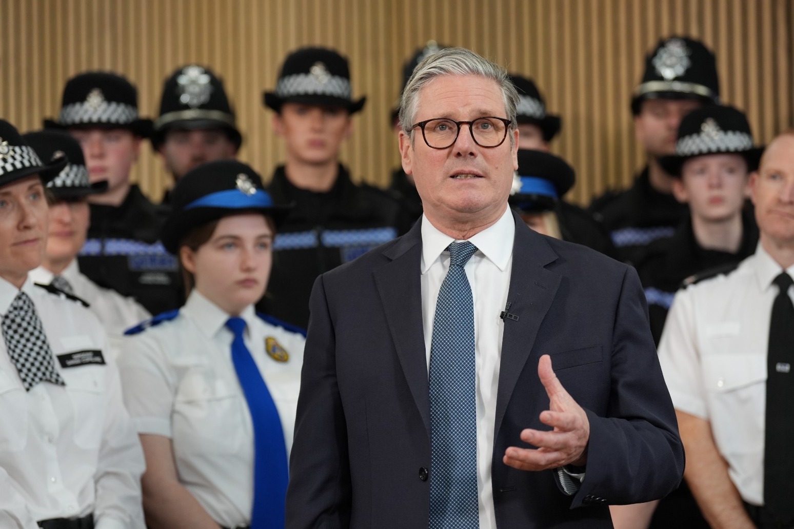 PM unveils plan for putting thousands of bobbies back on the beat