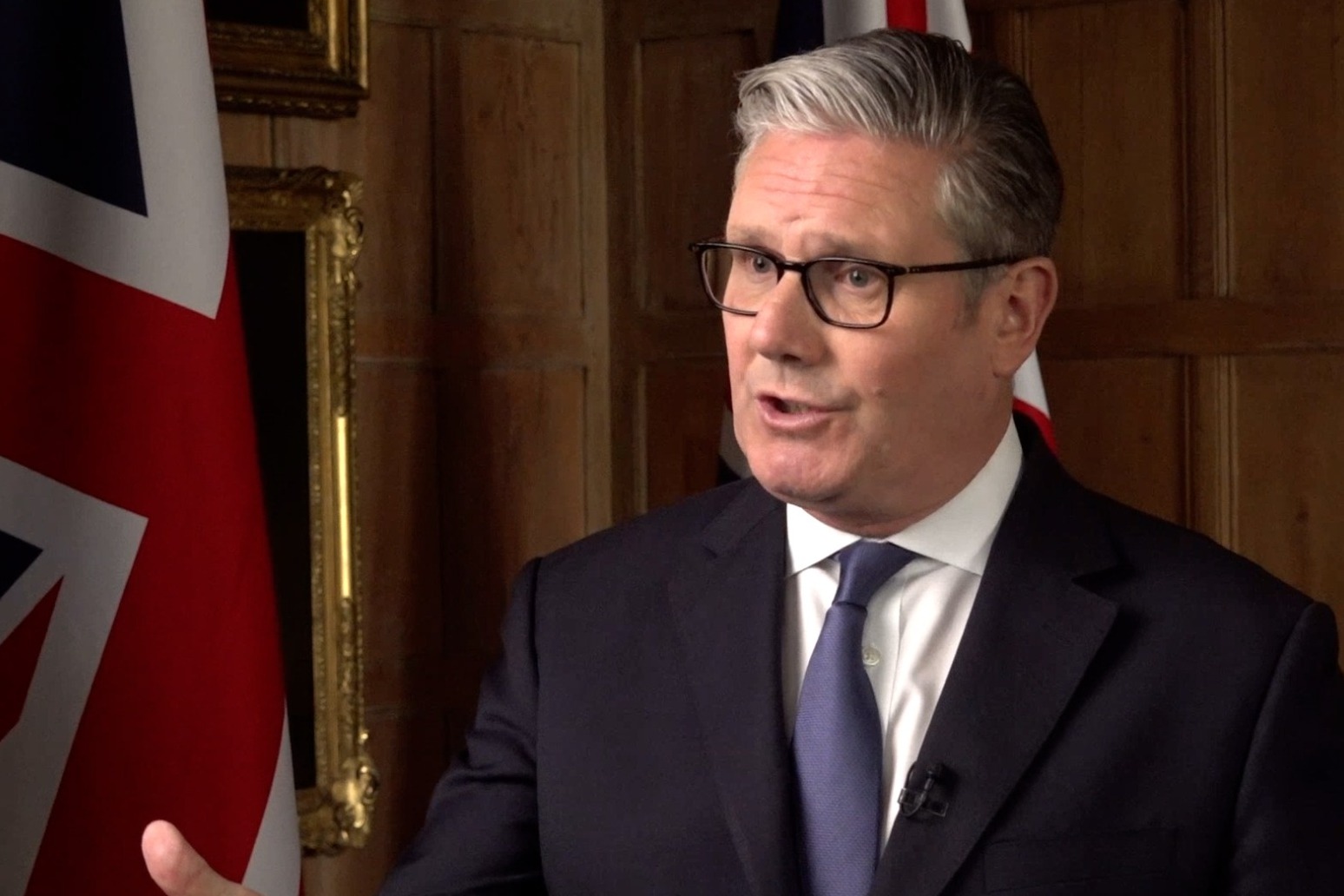 Starmer and Trump call for Iran to return to negotiating table after US strikes