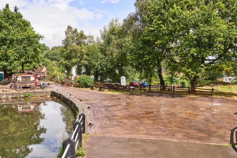 Towns And Cities To Benefit From 155m Investment In Access To Green Spaces