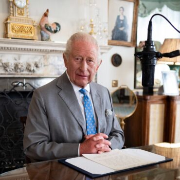 King And Queen To Honour Veterans On 80th Anniversary Of VJ Day