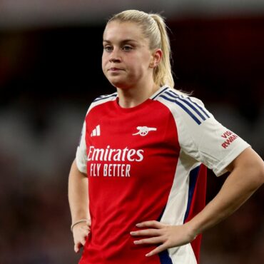 England Forward Alessia Russo Signs New Long Term Deal With Arsenal