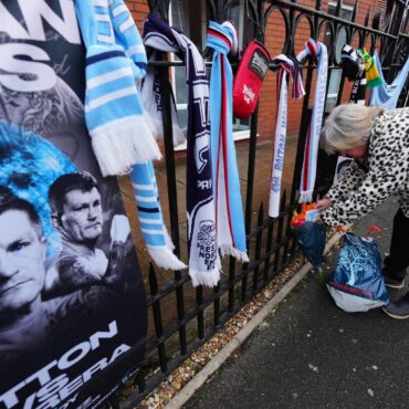 Thousands Line Streets Of Manchester In Tribute To Ricky Hatton
