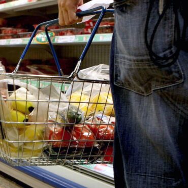 UK Supermarkets Warn Business Rates Rise Could Push Up Food Inflation