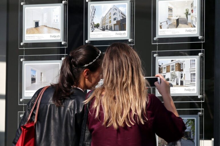 Christmas Housing Market Slowdown Has Started Early Says Zoopla