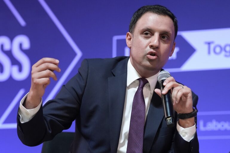 Sarwar Outlines Scottish Labour Plans For Mental Health Emergency Service