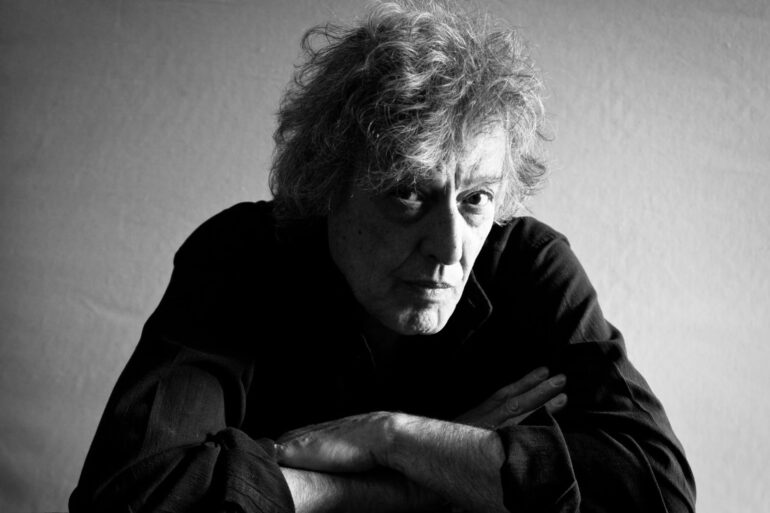Award Winning Playwright Sir Tom Stoppard Dies Aged 88