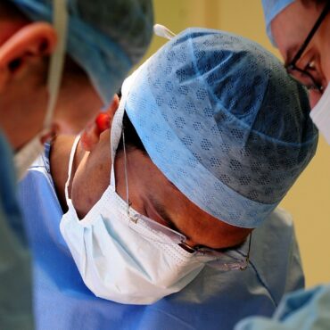 Last Minute Knee Surgery Cancellations Cost Millions And Ramp Up Waiting Lists