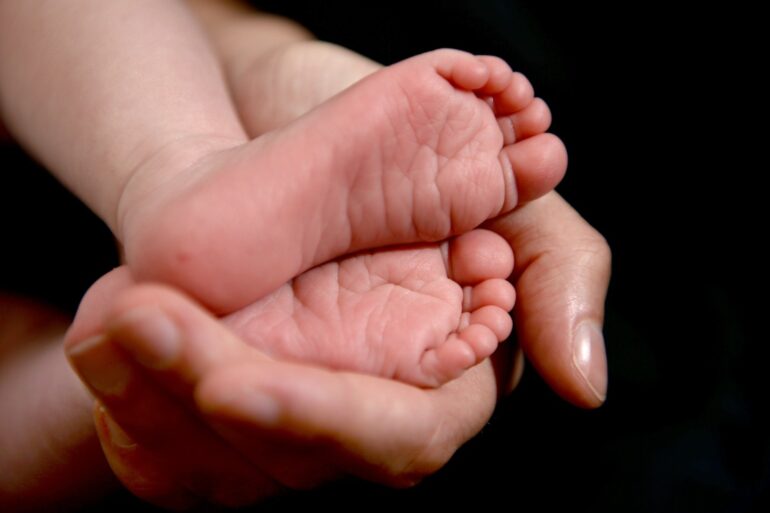 Changes In NHS Maternity Care Too Slow Head Of National Review Finds