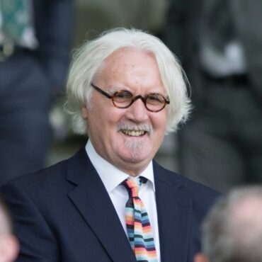 Sir Billy Connolly Battling Parkinsons Incredibly Bravely  Martin Compston