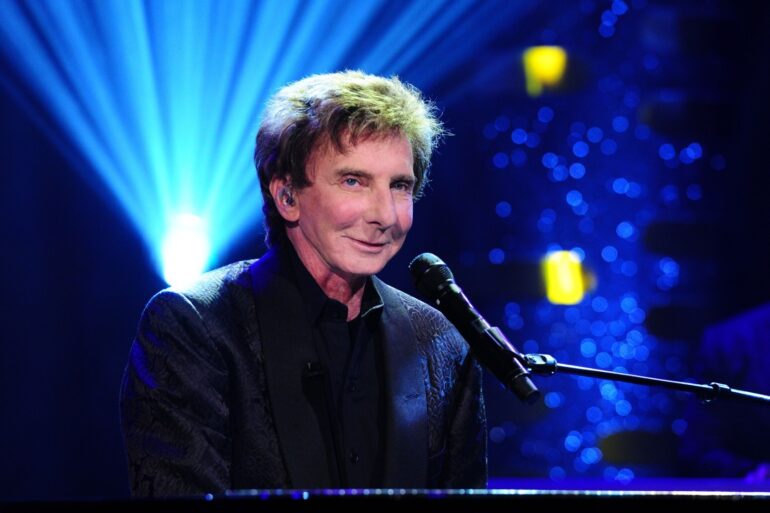 Barry Manilow Will Have Surgery For Cancerous Spot On Lung