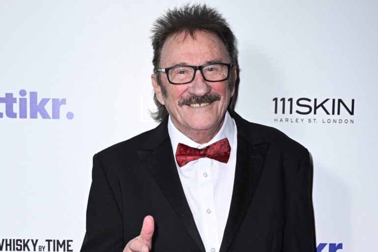 To MBE To You Honour A Wonderful Shock For Chuckle Brother Paul Elliott