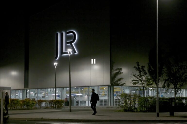 UK Economy Returns To Growth As Car Manufacturing Rebounds