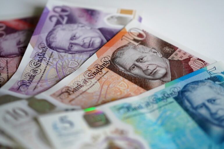 Wage Growth Falls As Unemployment Stays At Highest Level For Nearly Five Years