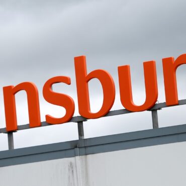 Sainsburys Launches New Graduate Programme With AI Focus