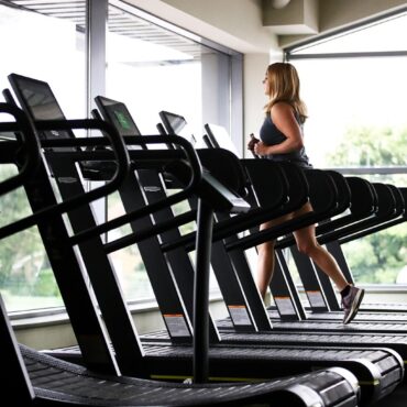 Exercise May Be Just As Good At Treating Depression As Psychological Therapies