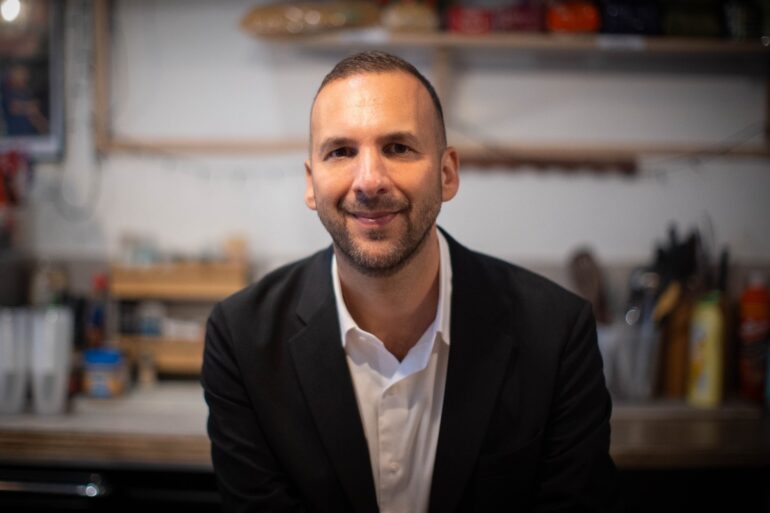 Green Party Calls For Free Bus Passes For Everyone Under 22