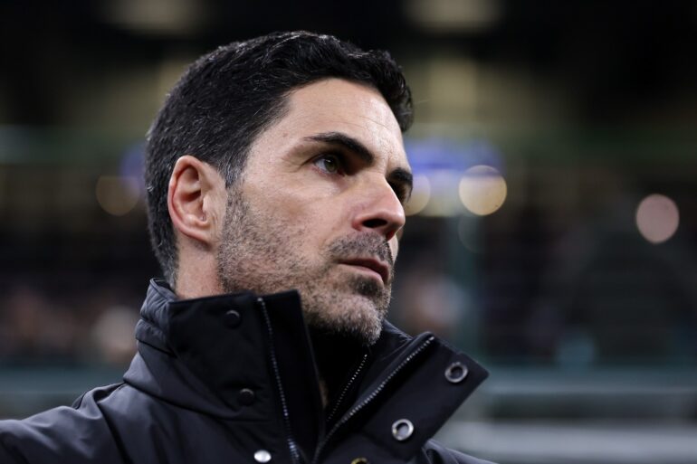 Leaders Arsenal Fall To Resurgent United