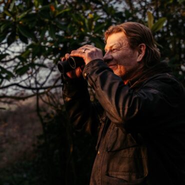 Sean Bean To Host Birdwatching Podcast