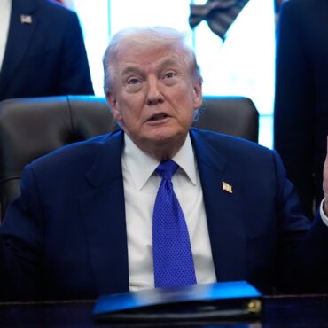 Trumps Racist Post About Obamas Deleted After Backlash