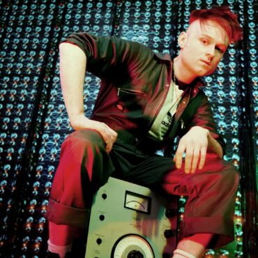 YouTuber And Experimental Singer Songwriter Named As UK Eurovision Entry