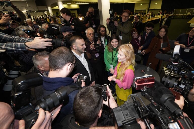 Greens Win Gorton And Denton By Election In Blow To Starmer